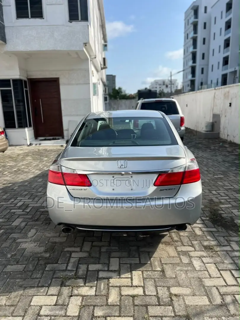 Honda Accord LX 4dr Sedan (2.4L 4cyl 6M) 2014 Silver