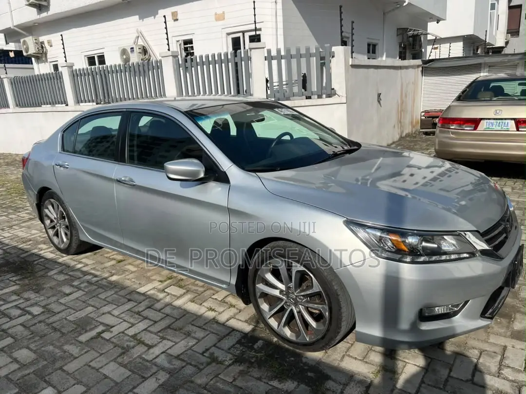 Honda Accord LX 4dr Sedan (2.4L 4cyl 6M) 2014 Silver
