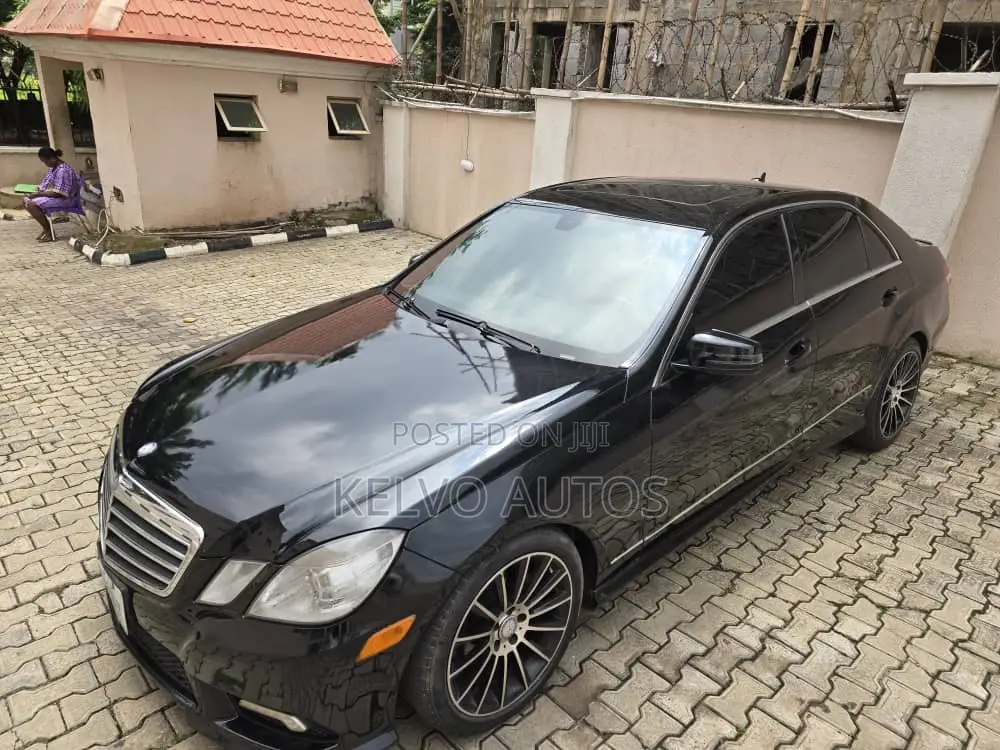 Mercedes-Benz E350 2011 Black