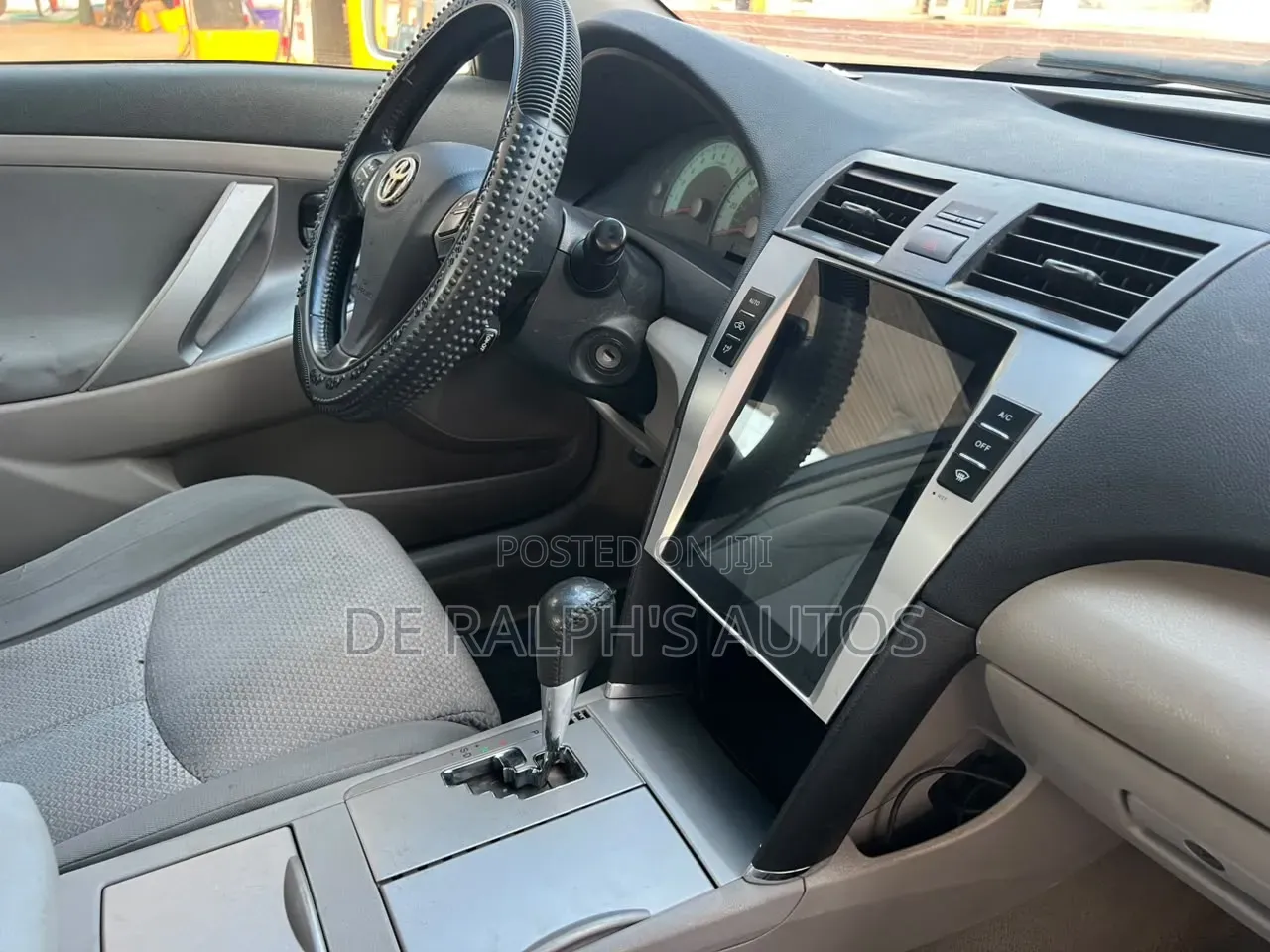 Toyota Camry SE 4dr Sedan (2.4L 4cyl 5A) 2009 White