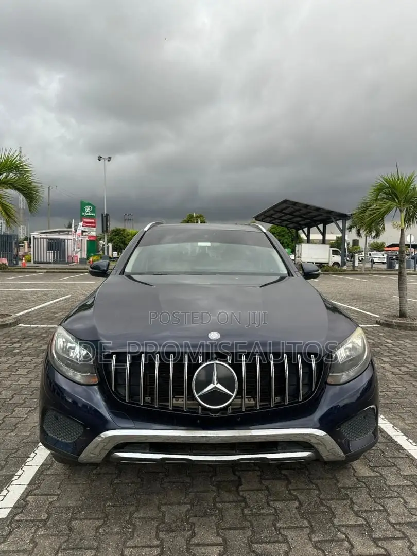 Mercedes-Benz GLC-Class 2016 Blue