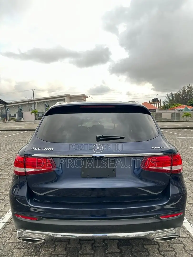 Mercedes-Benz GLC-Class 2016 Blue