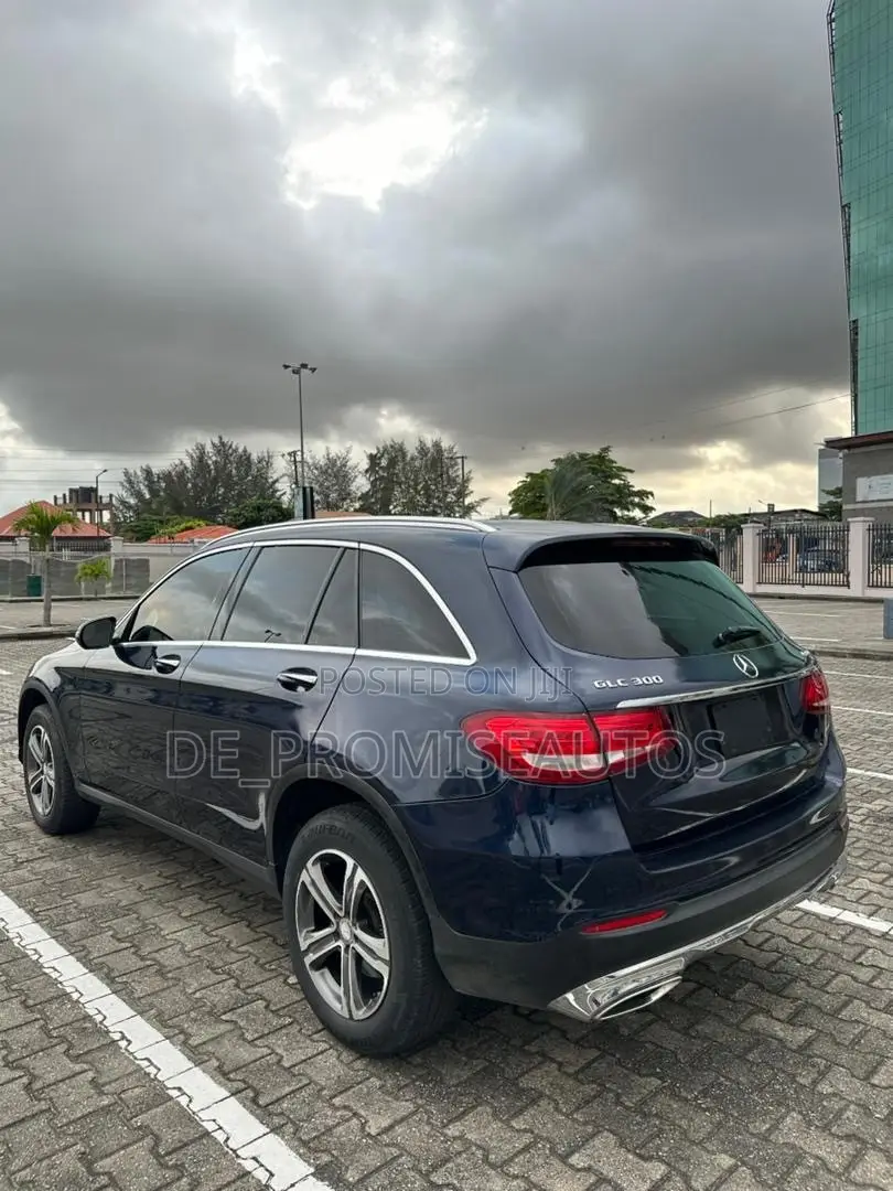 Mercedes-Benz GLC-Class 2016 Blue