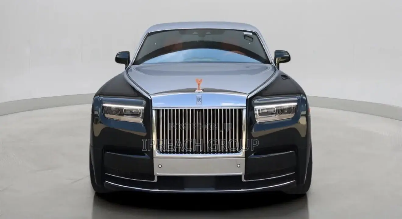 Rolls-Royce Phantom Extended Wheelbase Sedan 2023 Green