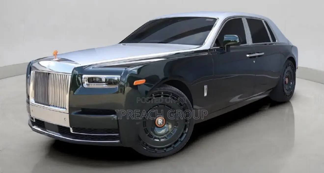 Rolls-Royce Phantom Extended Wheelbase Sedan 2023 Green