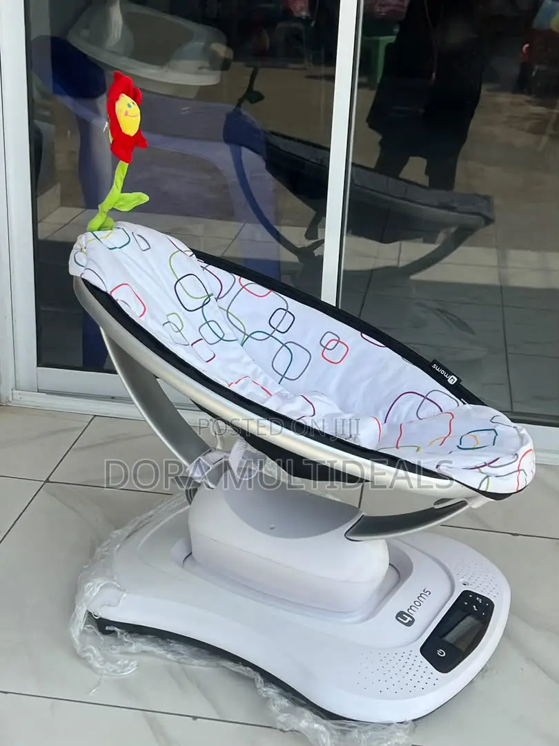 4Moms Mamaroo Multimotion Blutooth Swing - Foreign Neatly Used