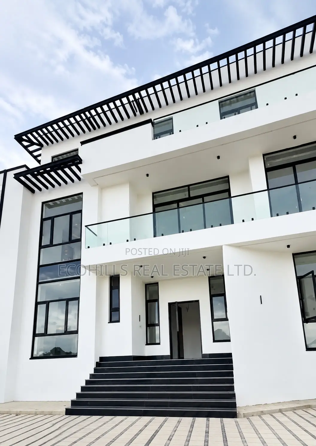 7bdrm Duplex in Guzape for sale
