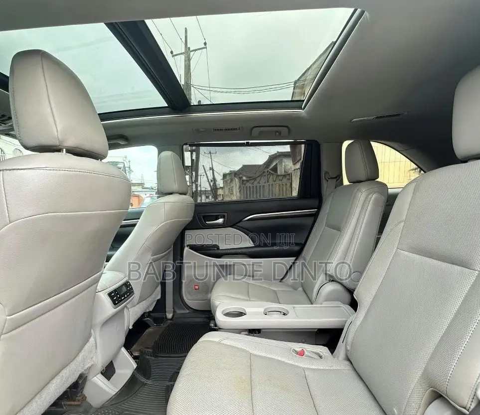 Toyota Highlander Limited 4dr SUV AWD (3.5L 6cyl 6A) 2015 Gray