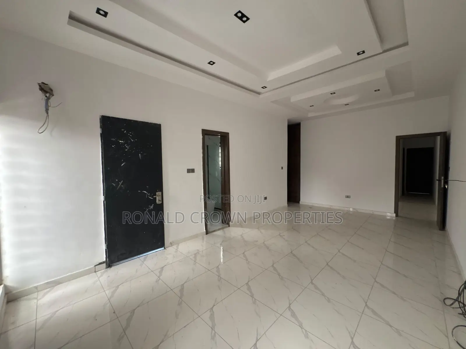 4bdrm Duplex in Ogba for sale