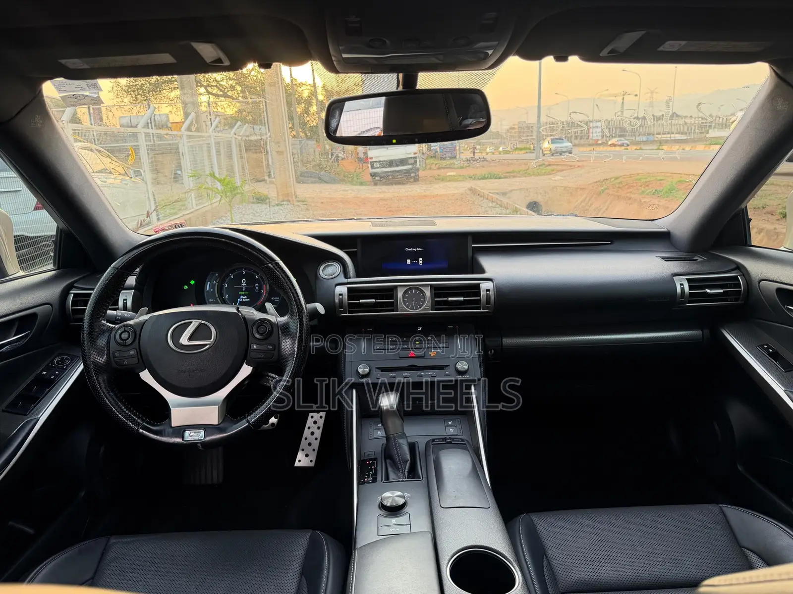 Lexus IS 350 AWD 2016 Gray