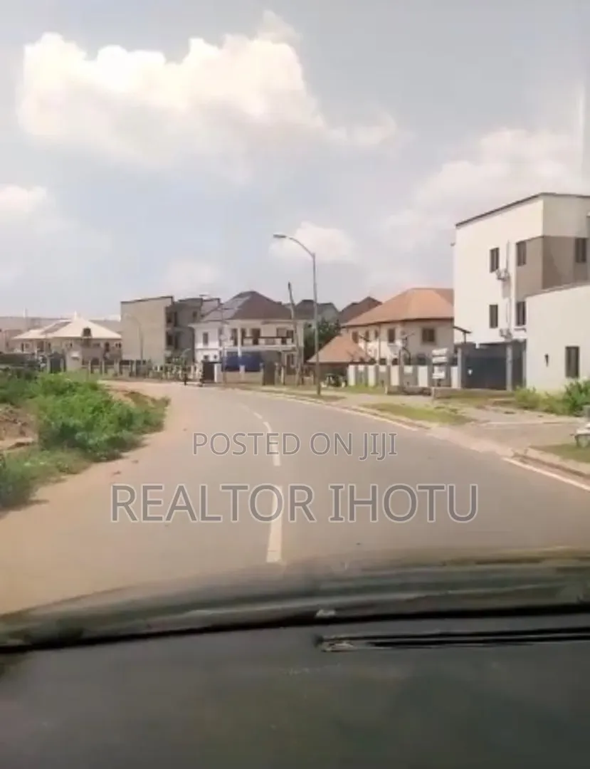 3bdrm Apartment in Kaura for sale