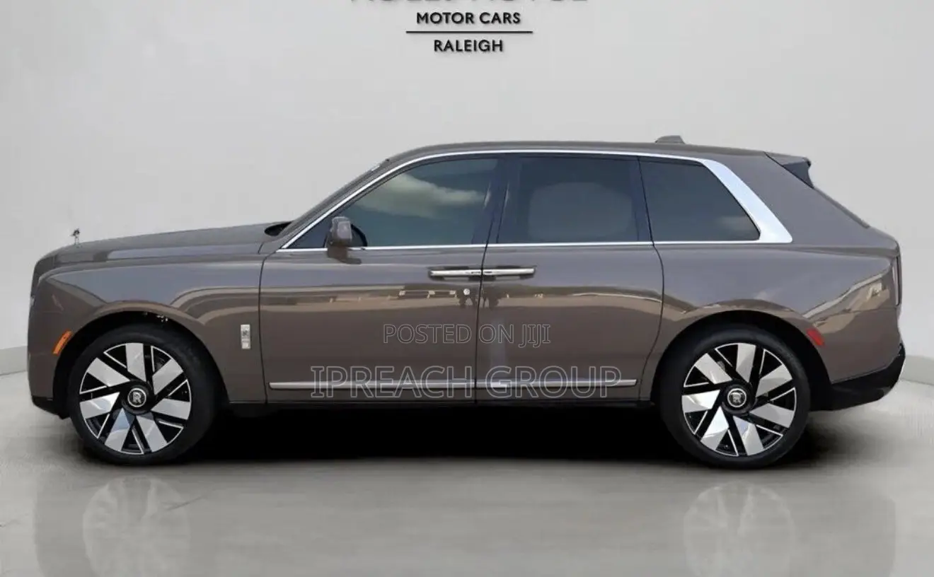 Rolls-Royce Cullinan Black Badge 2026 Gray
