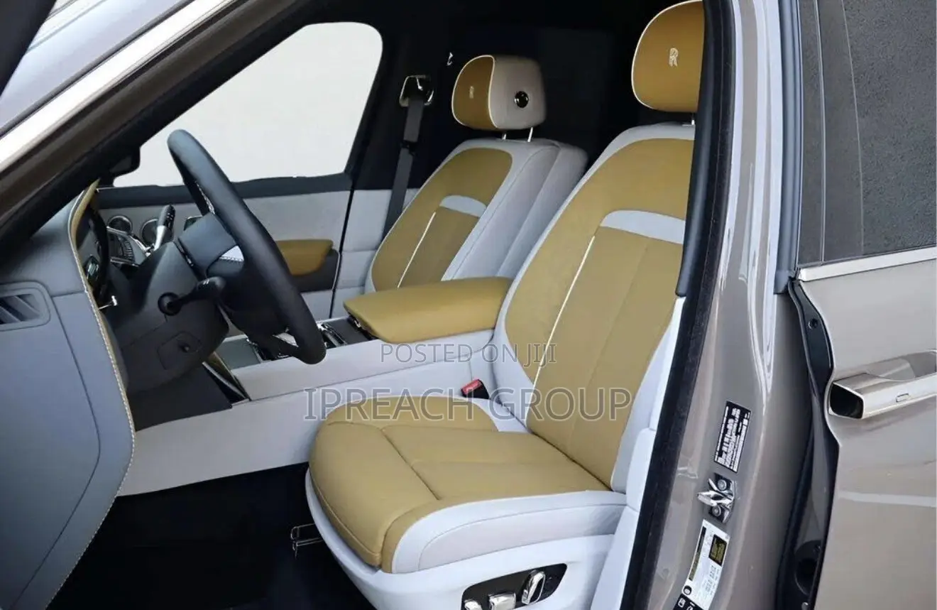 Rolls-Royce Cullinan Black Badge 2026 Gray