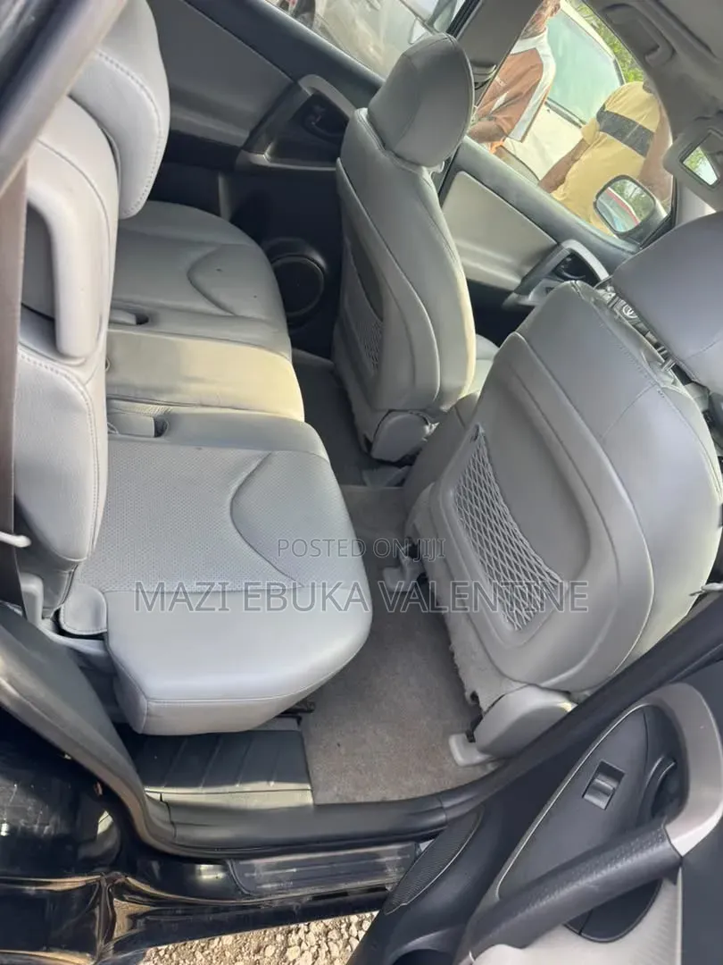 Toyota RAV4 2008 Black