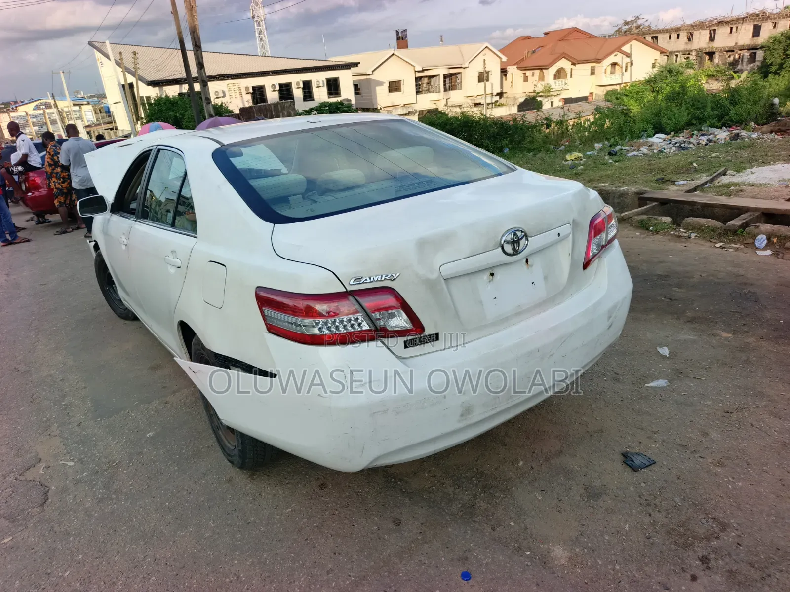 Toyota Camry LE 4dr Sedan (2.5L 4cyl 6AM) 2010 White