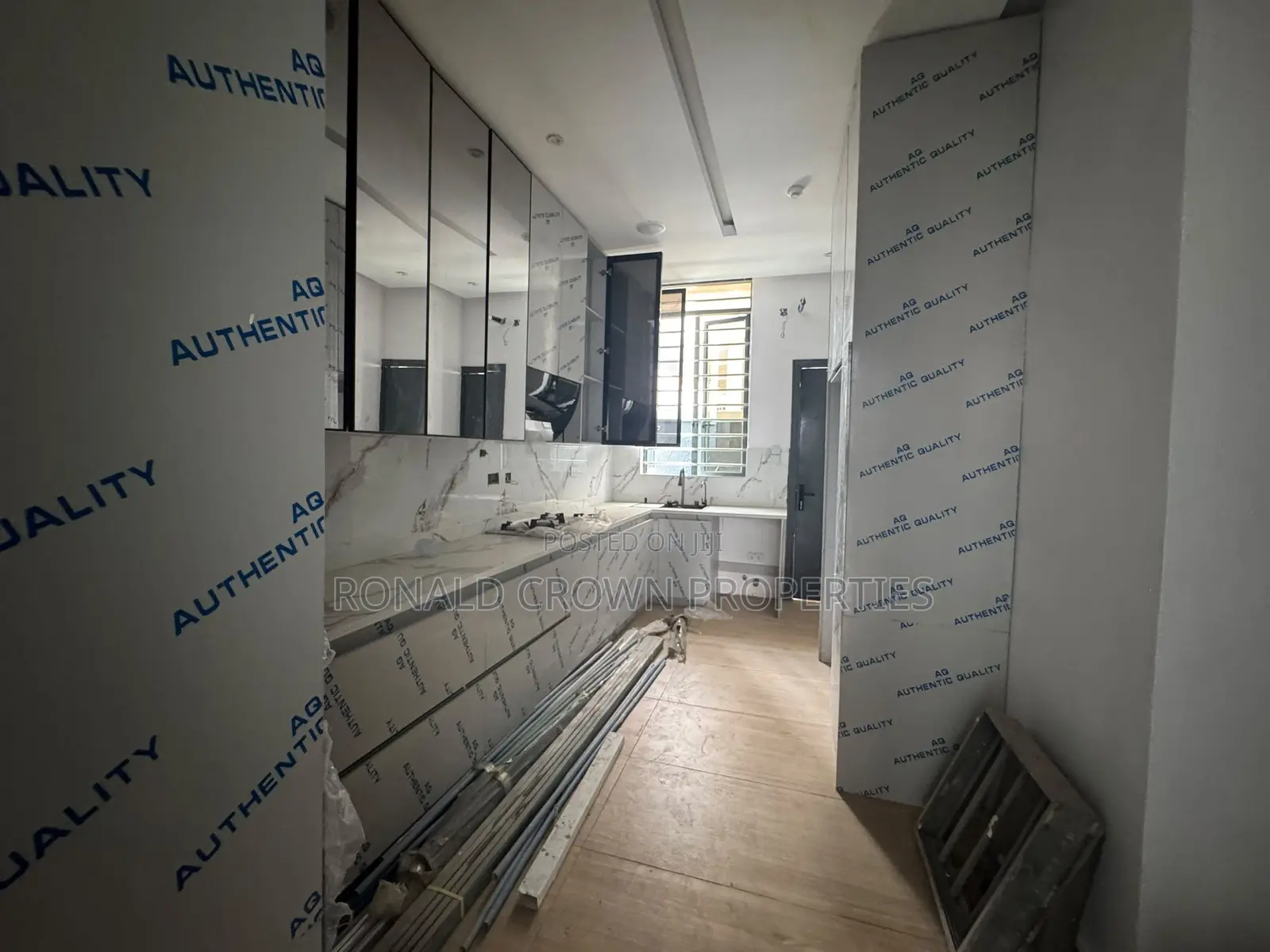4bdrm Duplex in Omole Phase 2 for sale