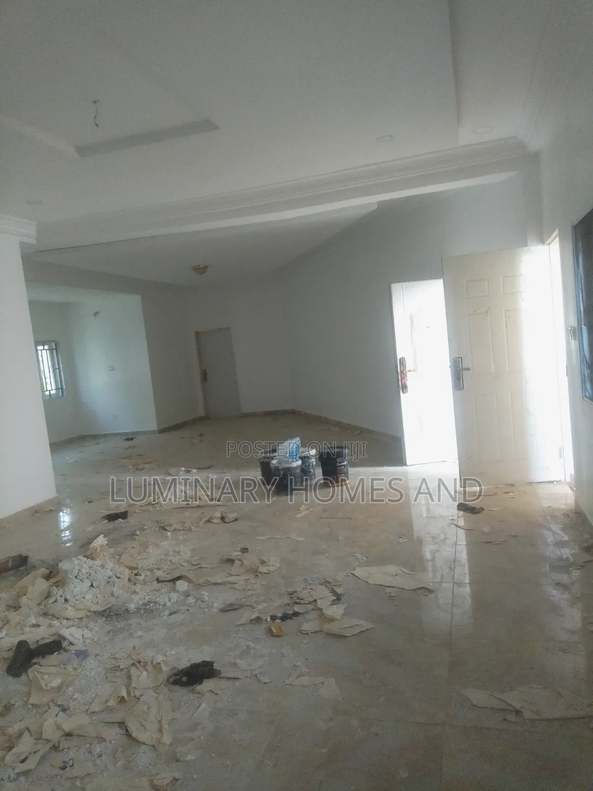 3bdrm Block of Flats in Jedo Road, Sabon Lugbe for rent