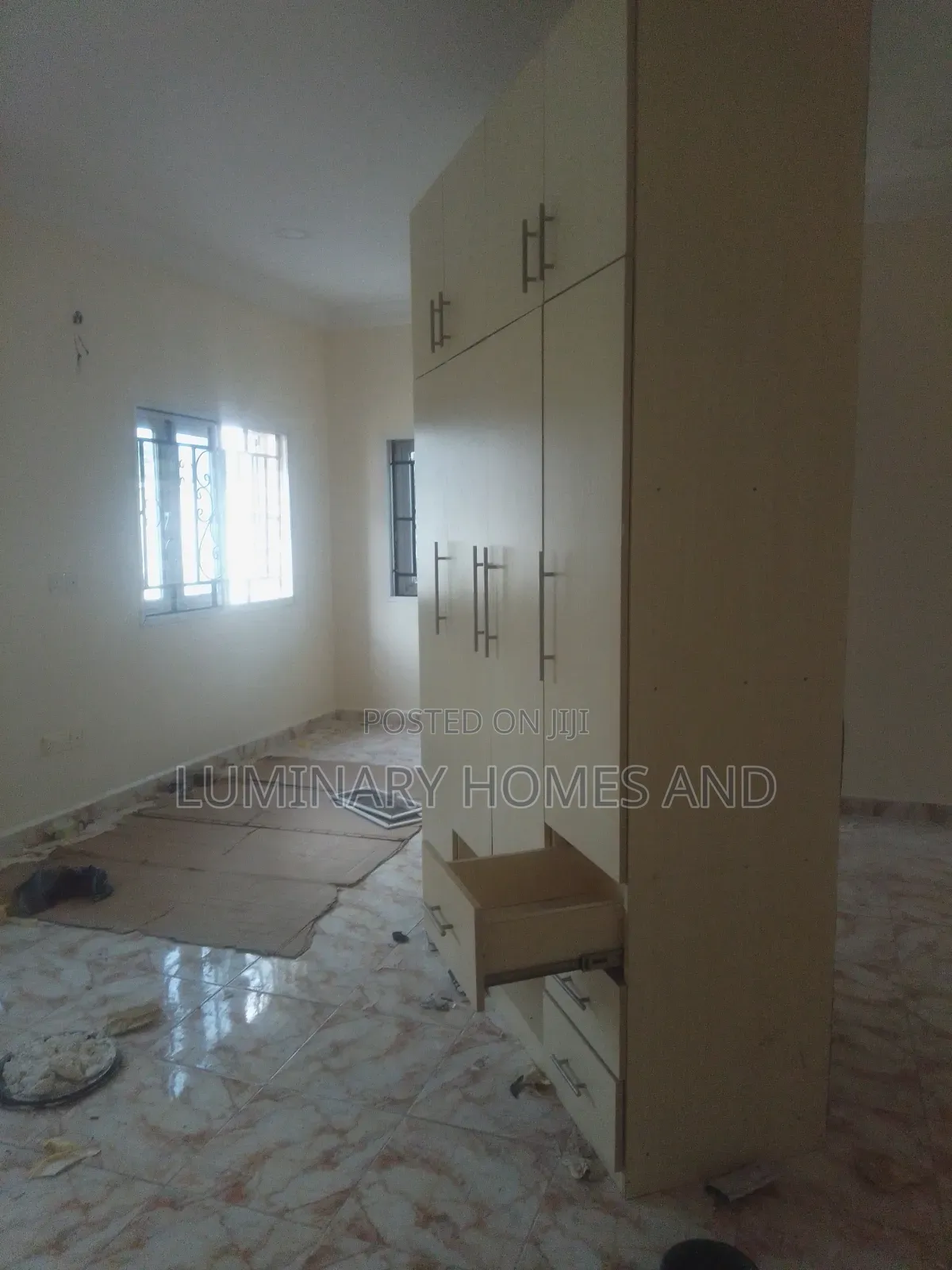 3bdrm Block of Flats in Jedo Road, Sabon Lugbe for rent