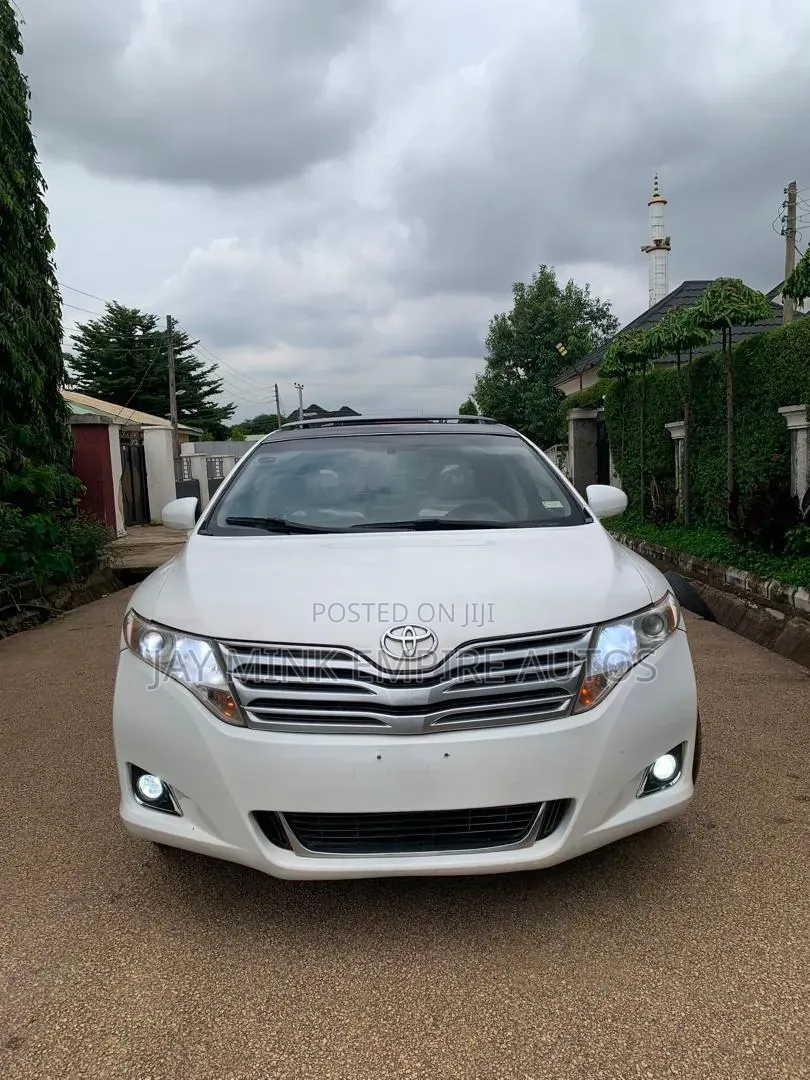 Toyota Venza 2010 White