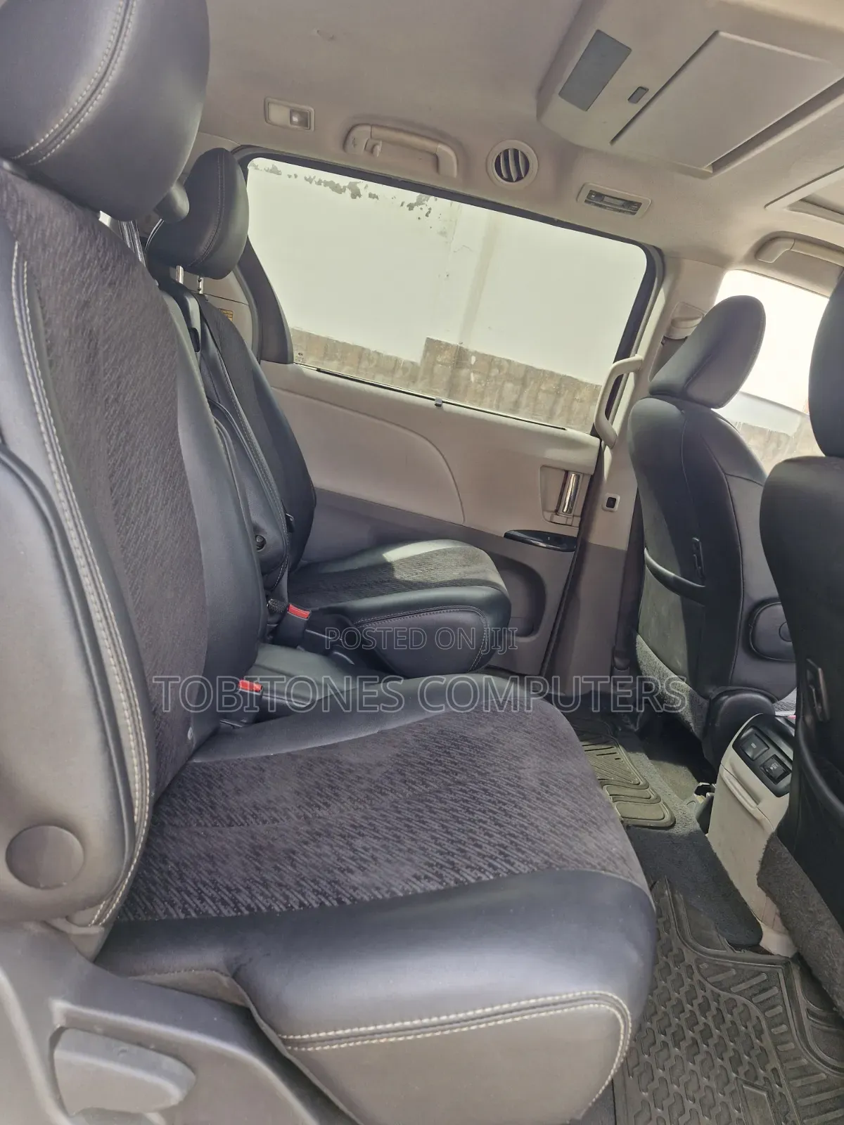 Toyota Sienna SE 8-Passenger 4dr Minivan (3.5L 6cyl 6A) 2014 Red