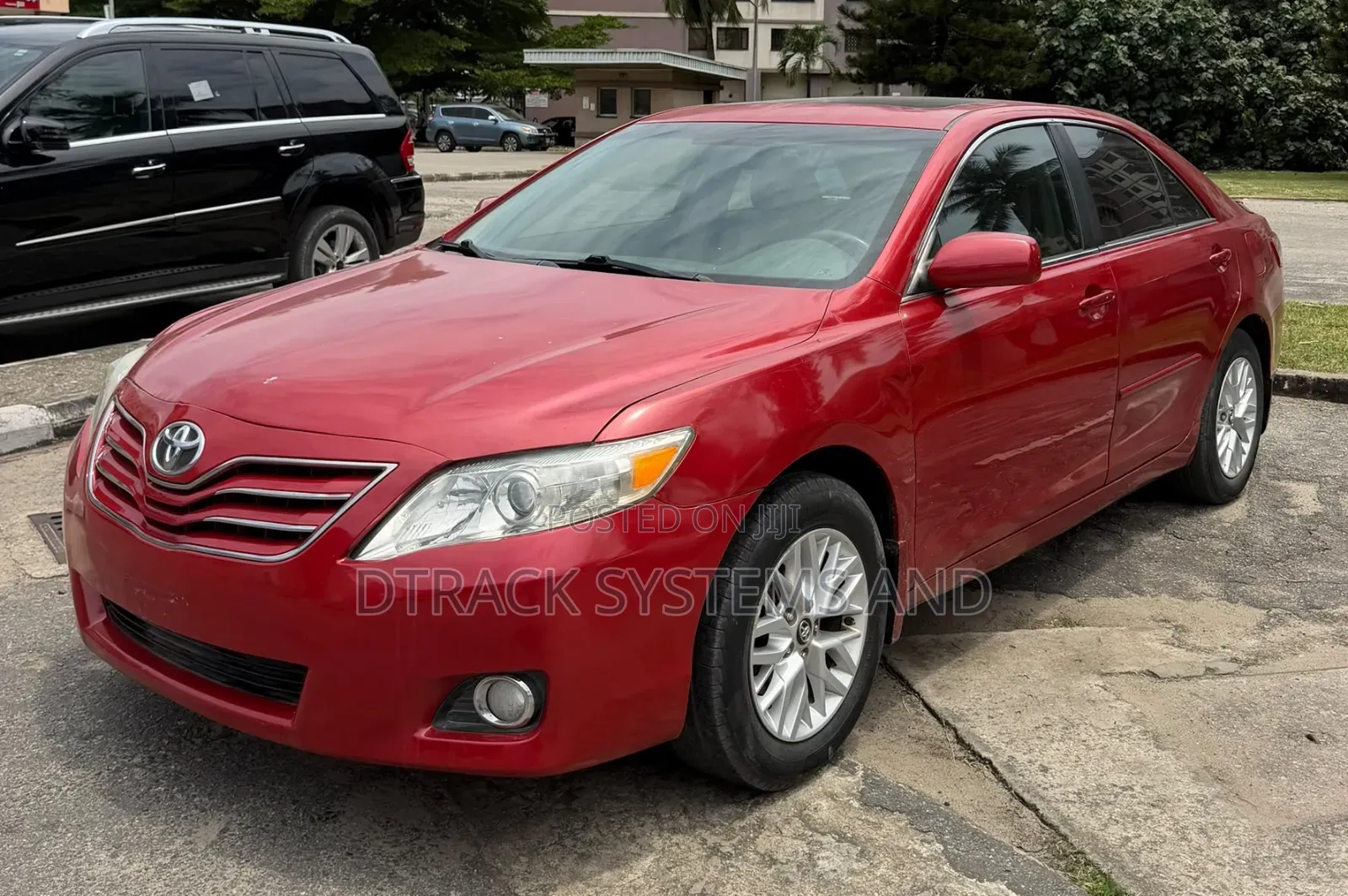 Toyota Camry XLE 4dr Sedan (2.5L 4cyl 6AM) 2010 Red