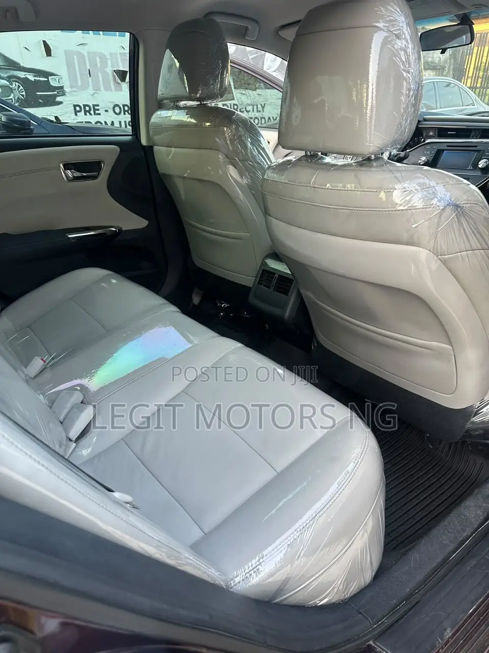 Toyota Avalon XLE Premium Sedan FWD (3.5L 6cyl 6A) 2013 Burgundy