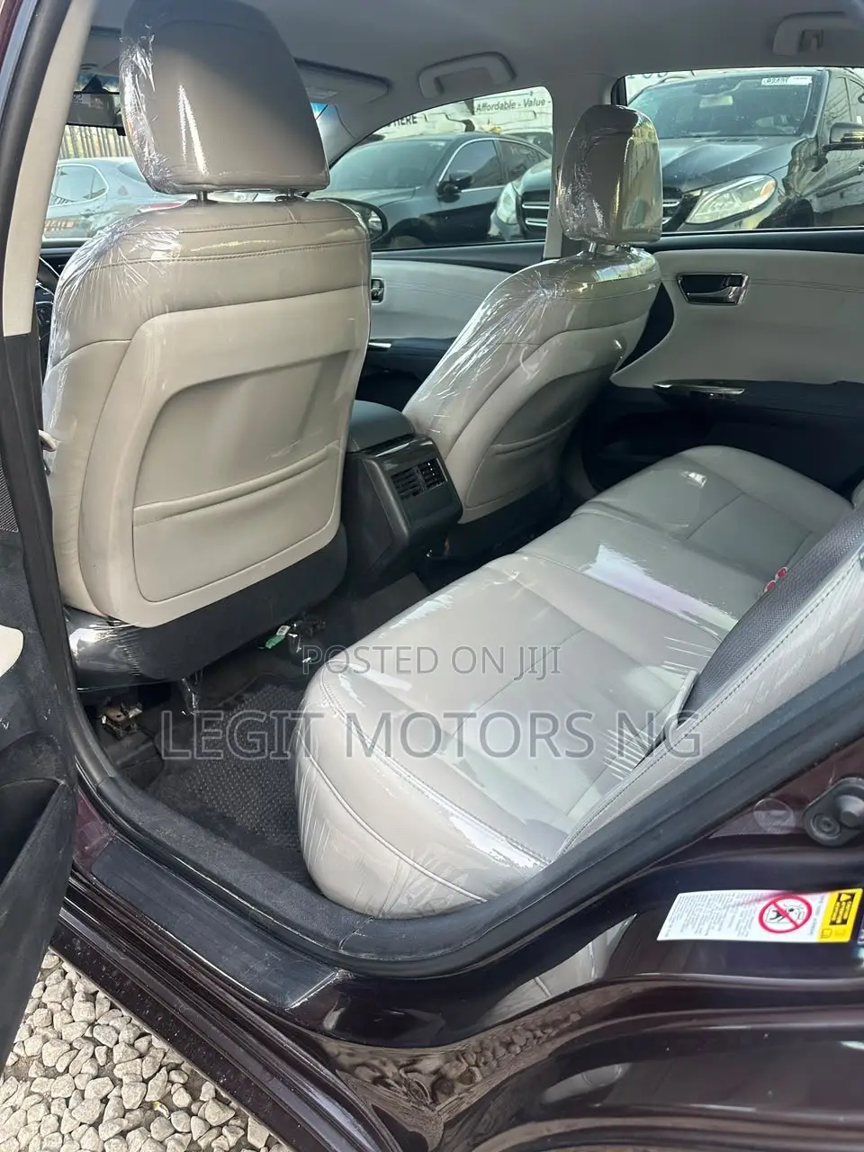 Toyota Avalon XLE Premium Sedan FWD (3.5L 6cyl 6A) 2013 Burgundy