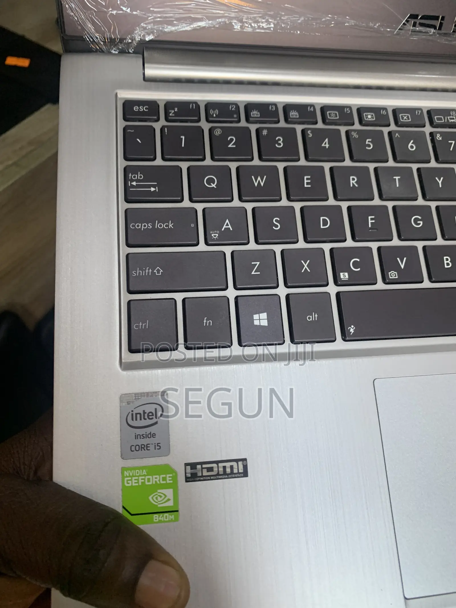 Laptop Asus X550LA 8GB Intel Core i5 HDD 500GB