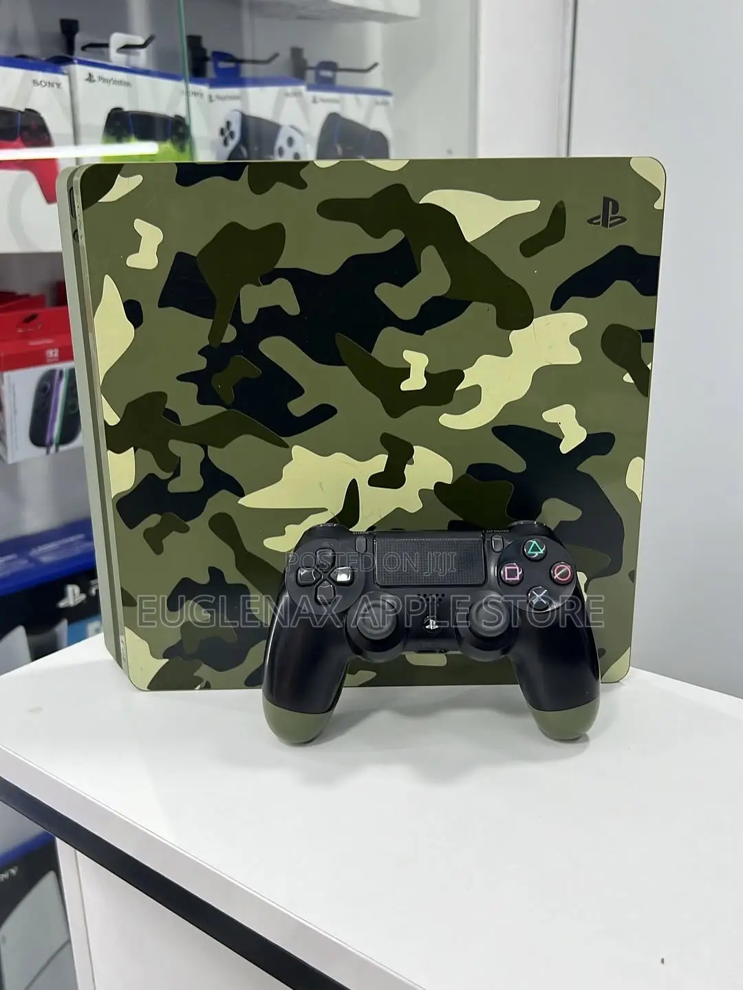 PS4 Slim With One Pad and Games(including Fc27)
