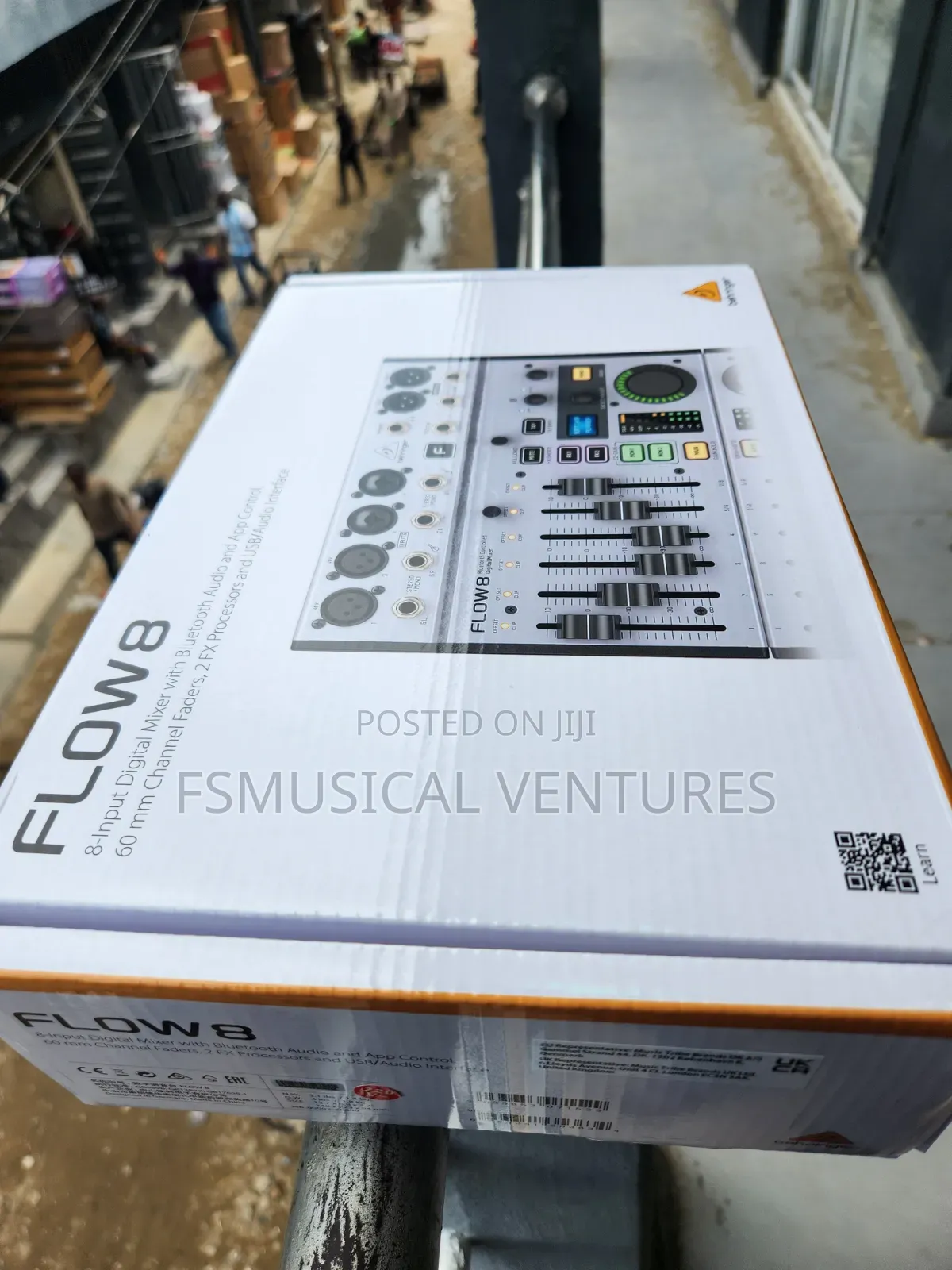 Behringer FLOW8 Digital Console