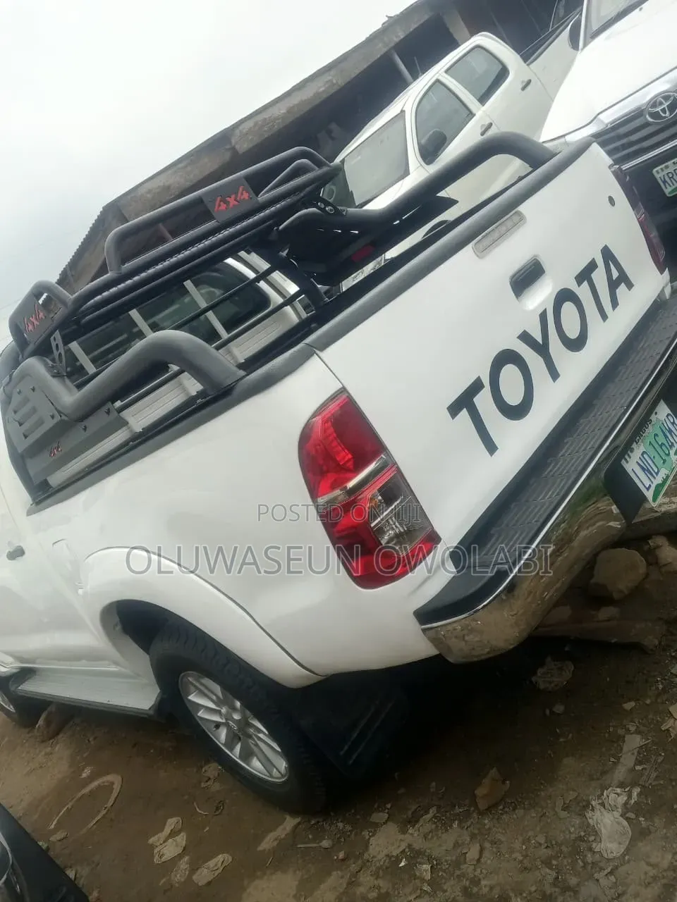 Toyota Hilux 3.0 D-4D 4x4 2014 White