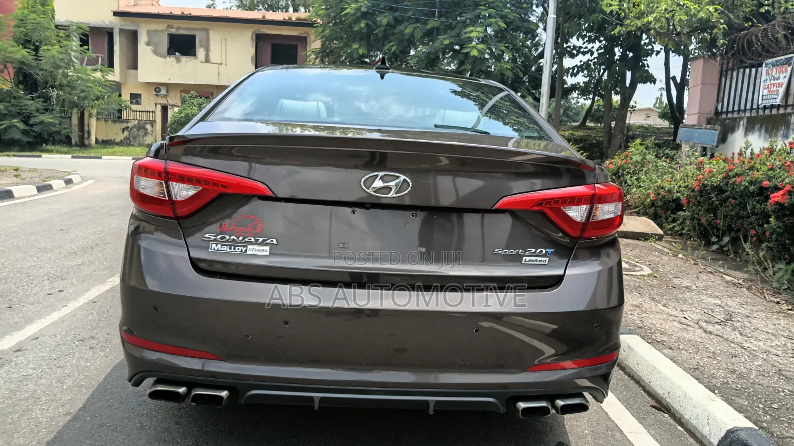 Hyundai Sonata Limited 2.0T Seban (2.0L 4cyl 6A) 2016 Brown