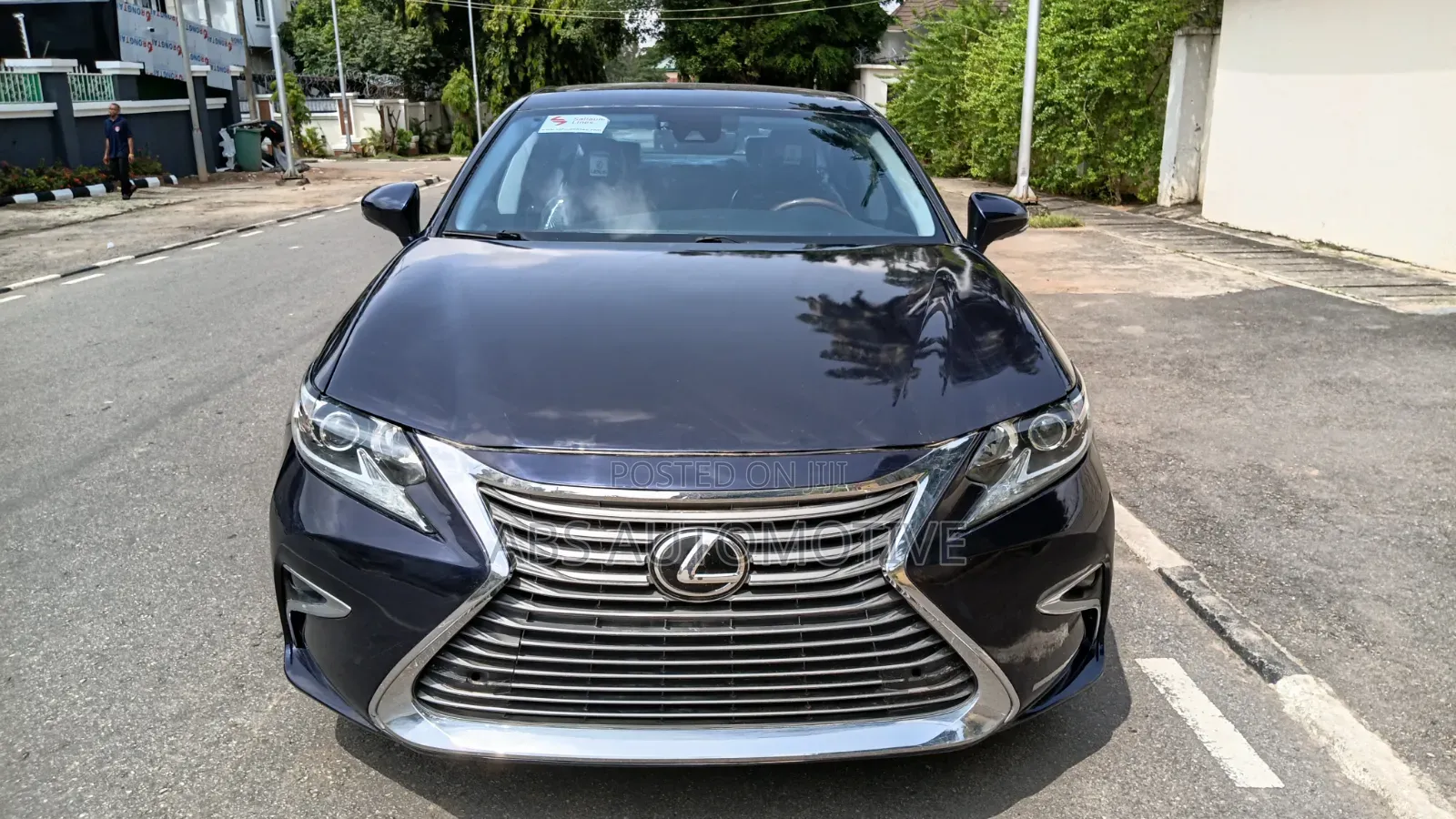 Lexus ES 2018 Blue