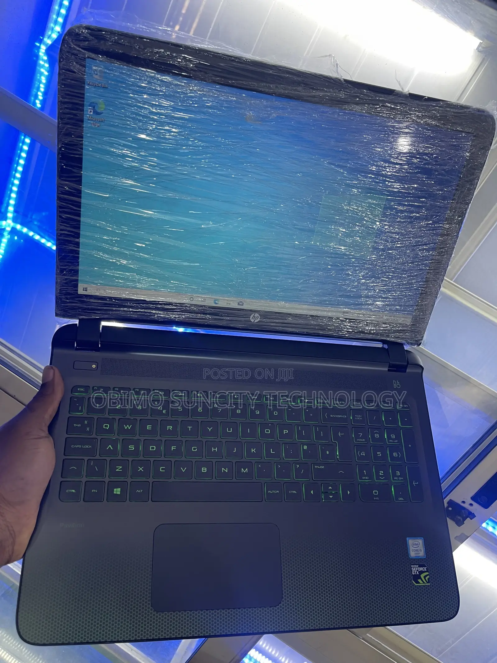 Laptop HP Pavilion 15-eh0050wm 16GB Intel Core i5 HDD+SSD 1T