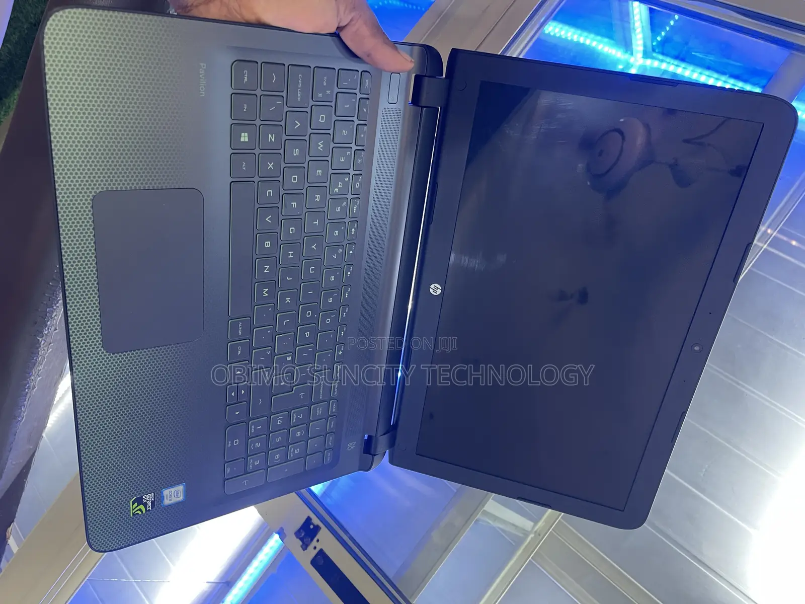 Laptop HP Pavilion 15-eh0050wm 16GB Intel Core i5 HDD+SSD 1T