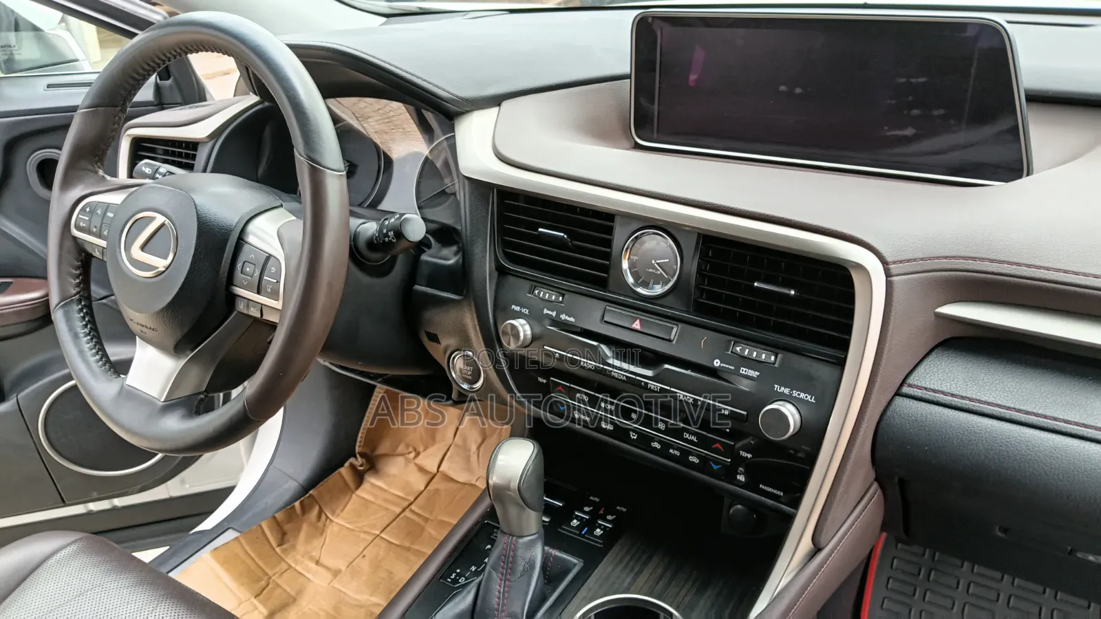 Lexus RX 2019 White