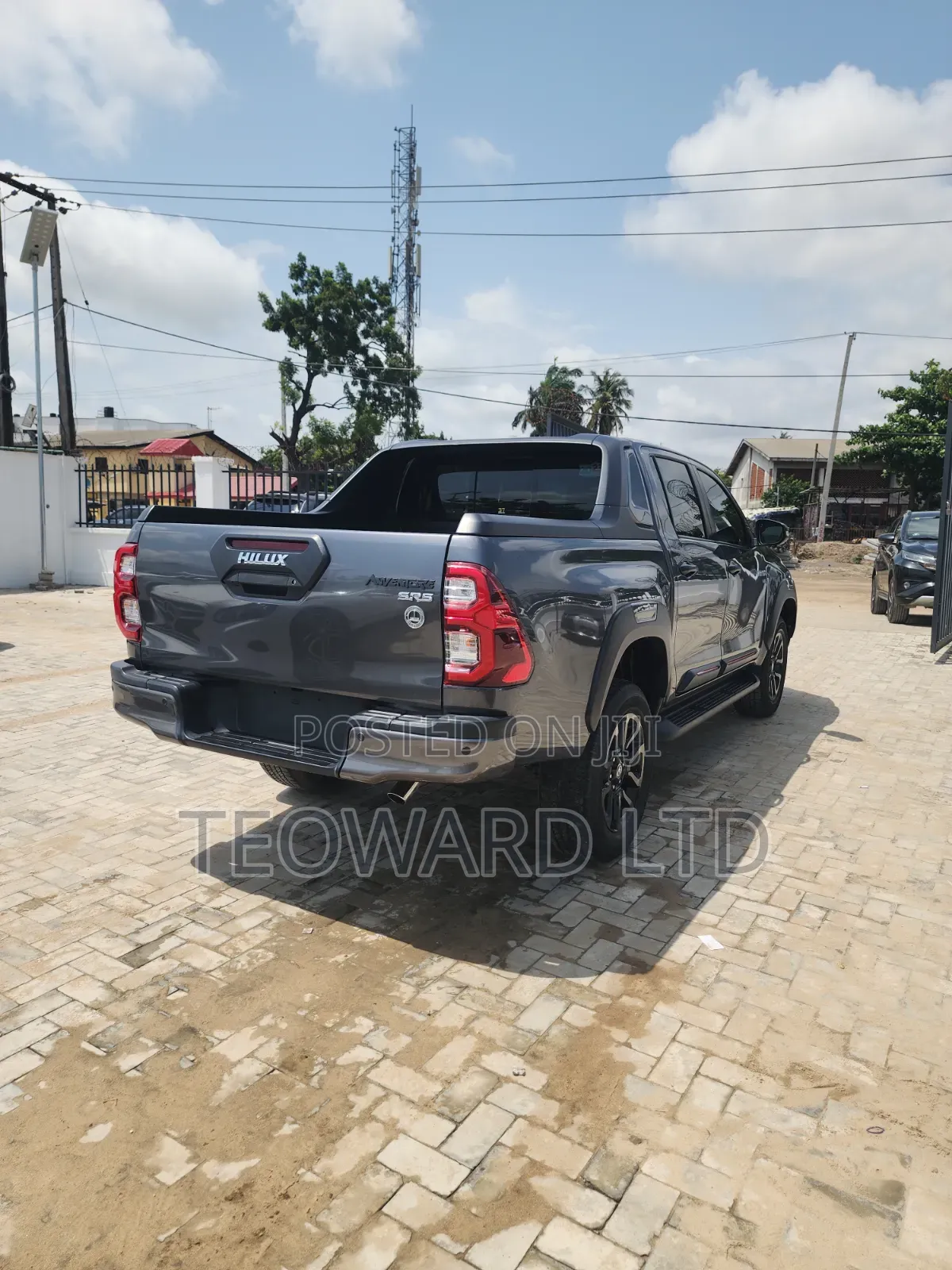 Toyota Hilux 2023 Gray
