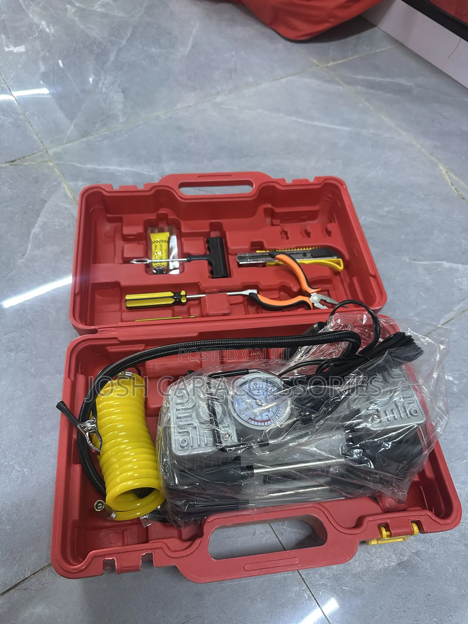 Car Electric Tyre Inflator / Heavy-Duty Air Compressor Kit. �