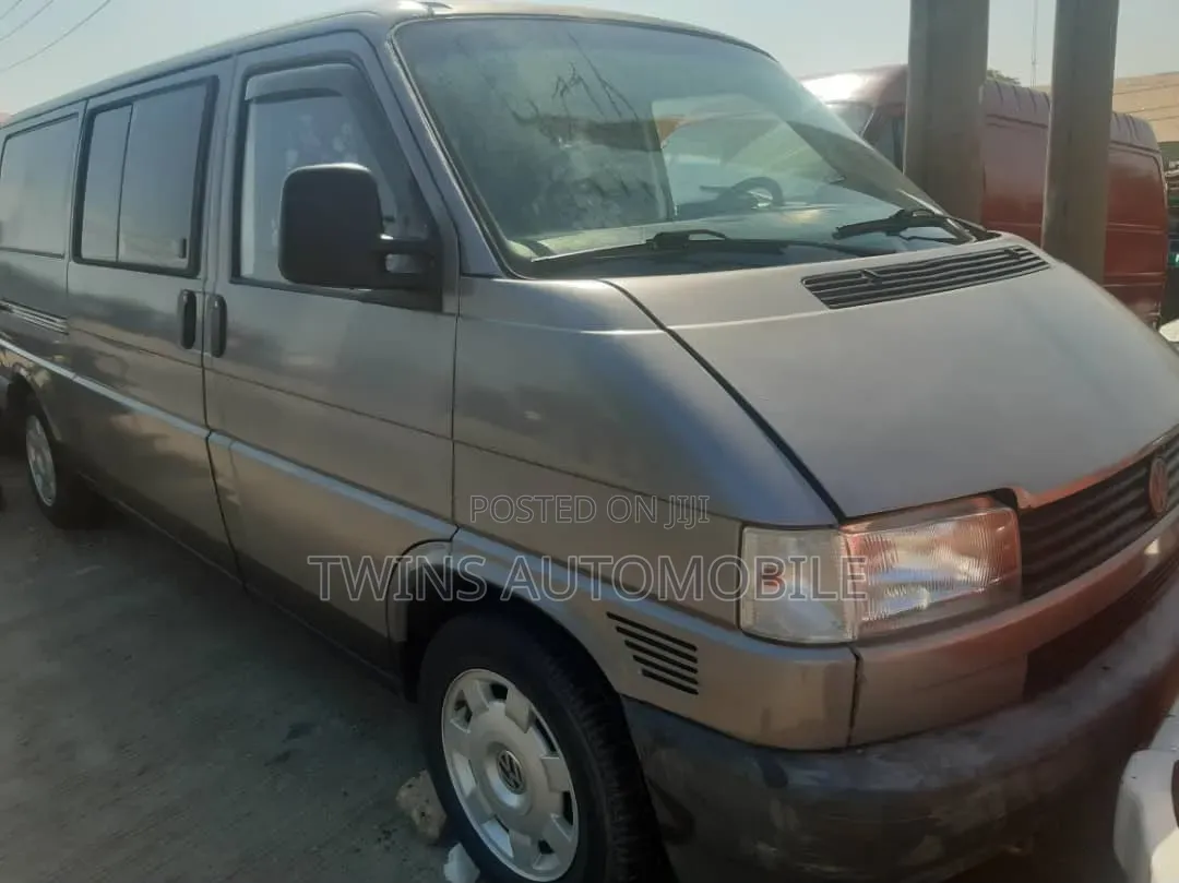 Volkswagen Transporter 2002 Grey