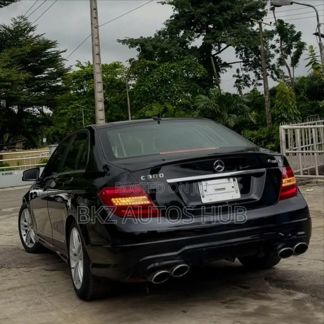 Mercedes-Benz C300 Sport Sedan AWD (3.0L 6cyl 7A) 2008 Black