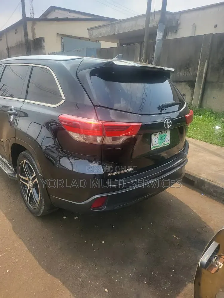 Toyota Highlander 2015 Black