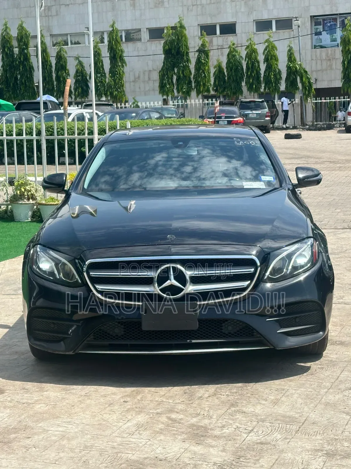 Mercedes-Benz E300 2018 Black