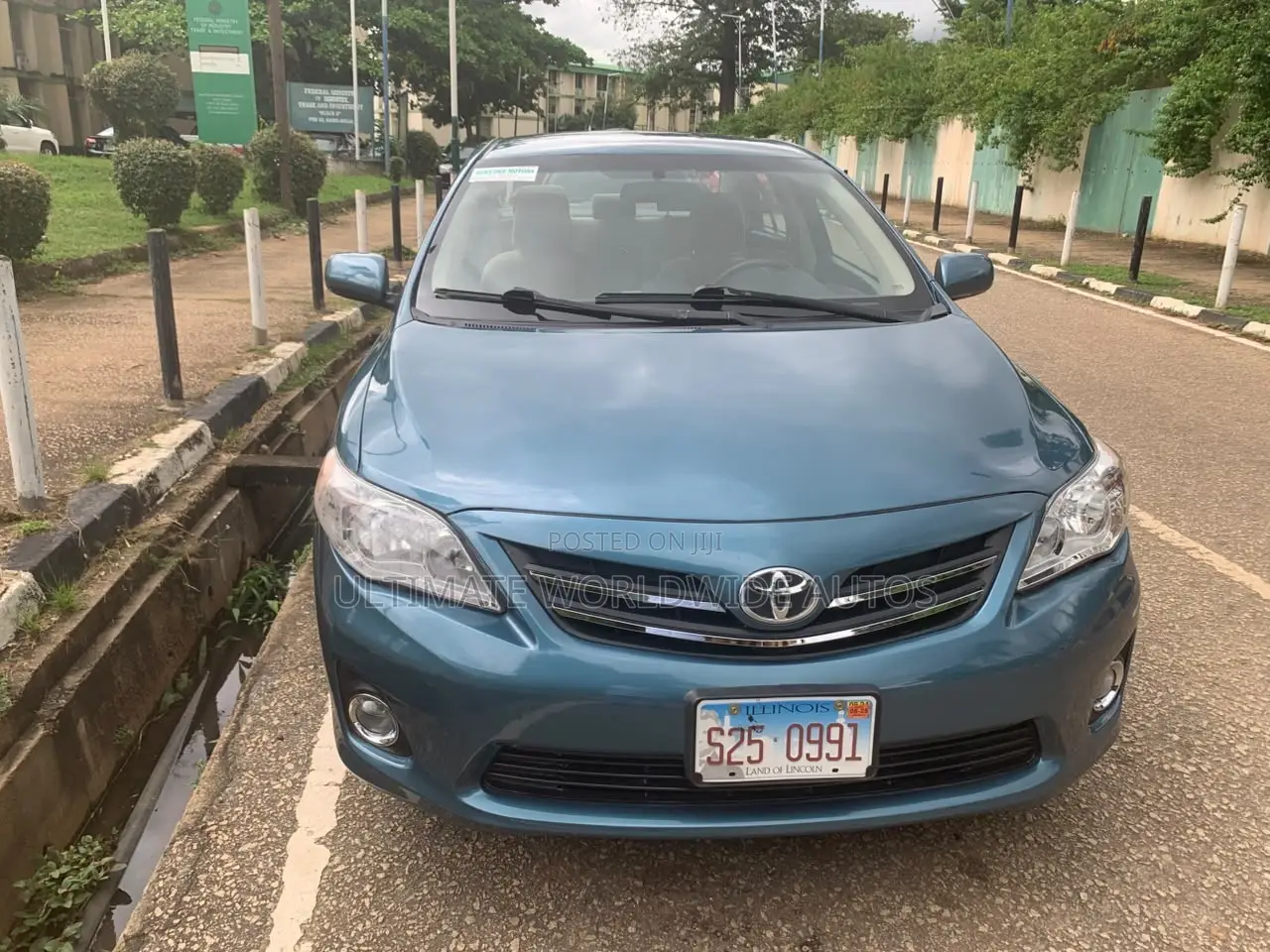 Toyota Corolla 2013 Blue