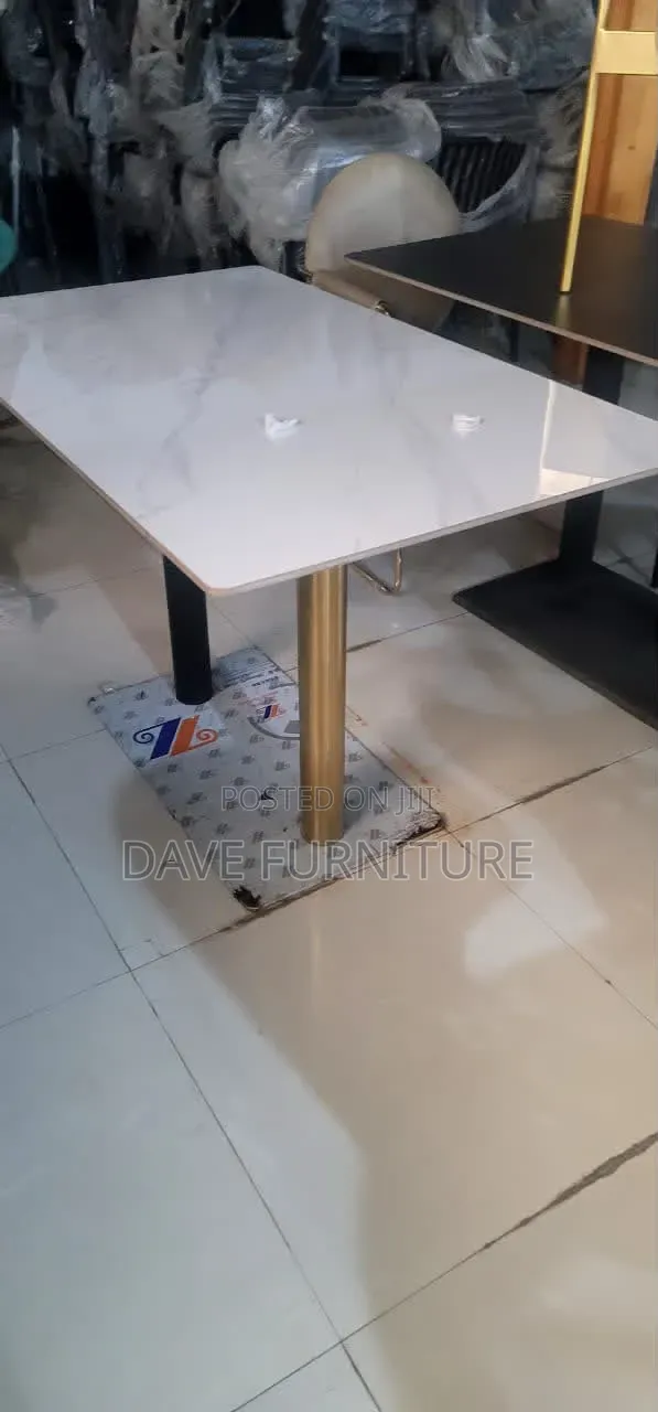 Double Pole Restaurant Table