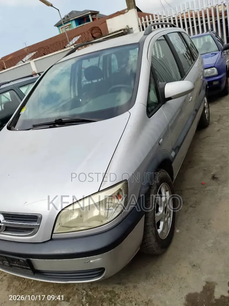 Opel Zafira 1.8 2005 Silver
