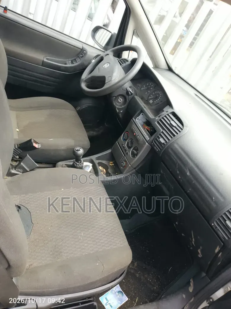 Opel Zafira 1.8 2005 Silver