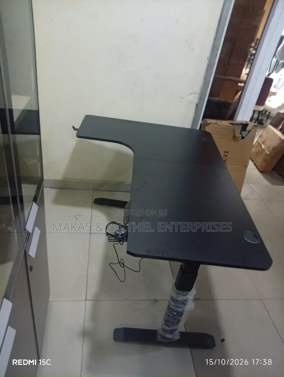 L-Form Electric Adjustable Computer Desk
