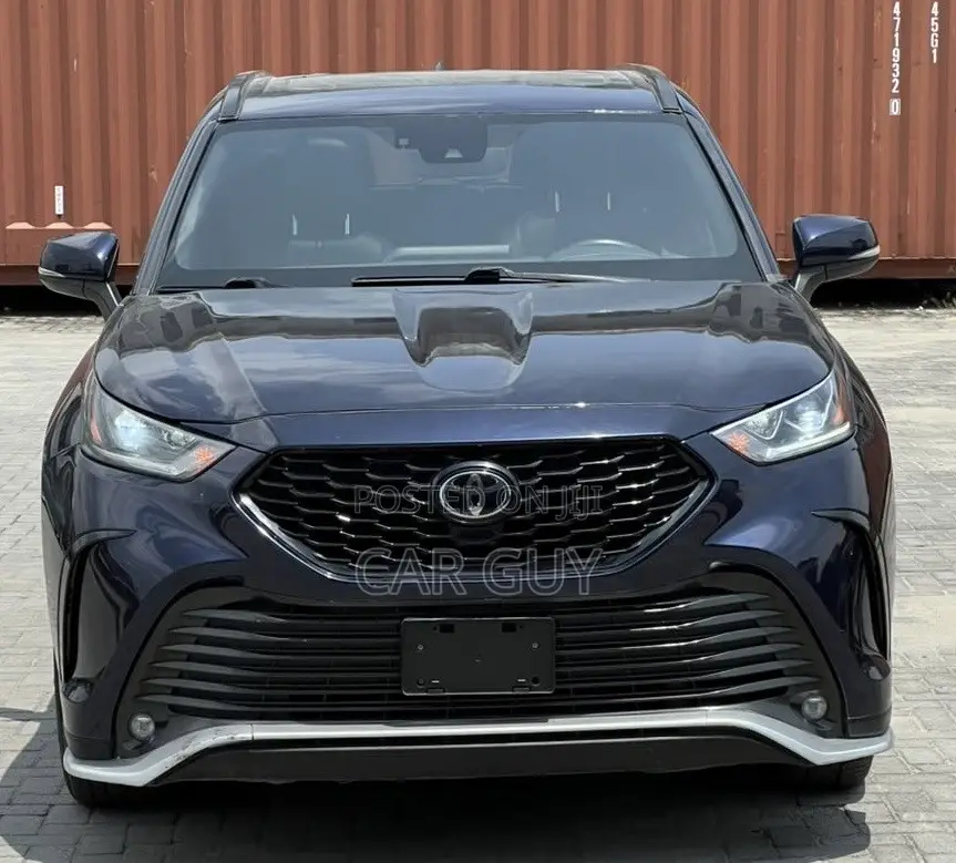 Toyota Highlander 2022 Blue