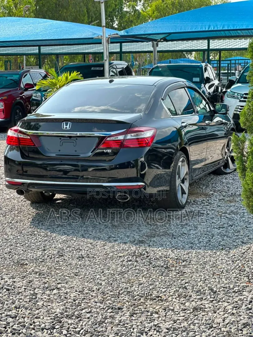 Honda Accord 2017 Matt Black