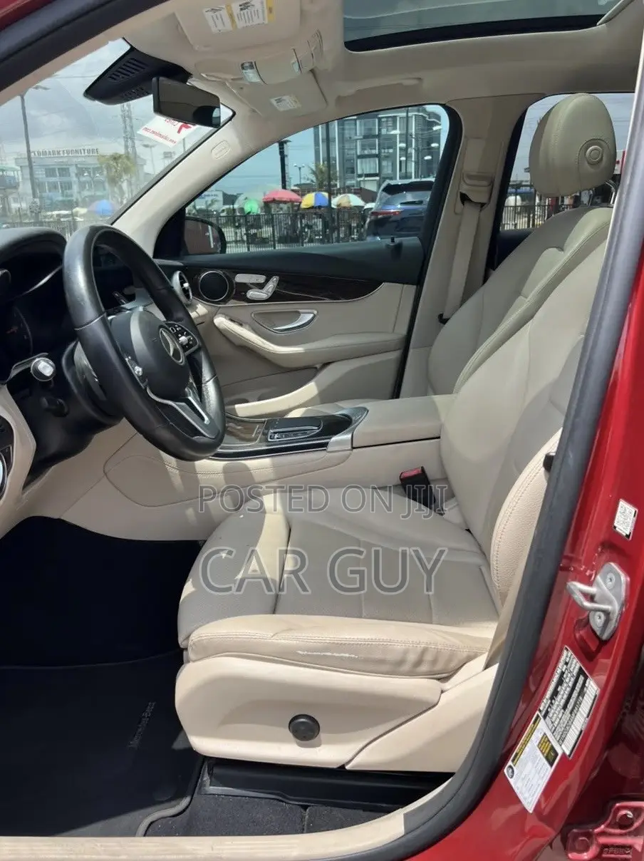 Mercedes-Benz GLC-Class 2021 Red